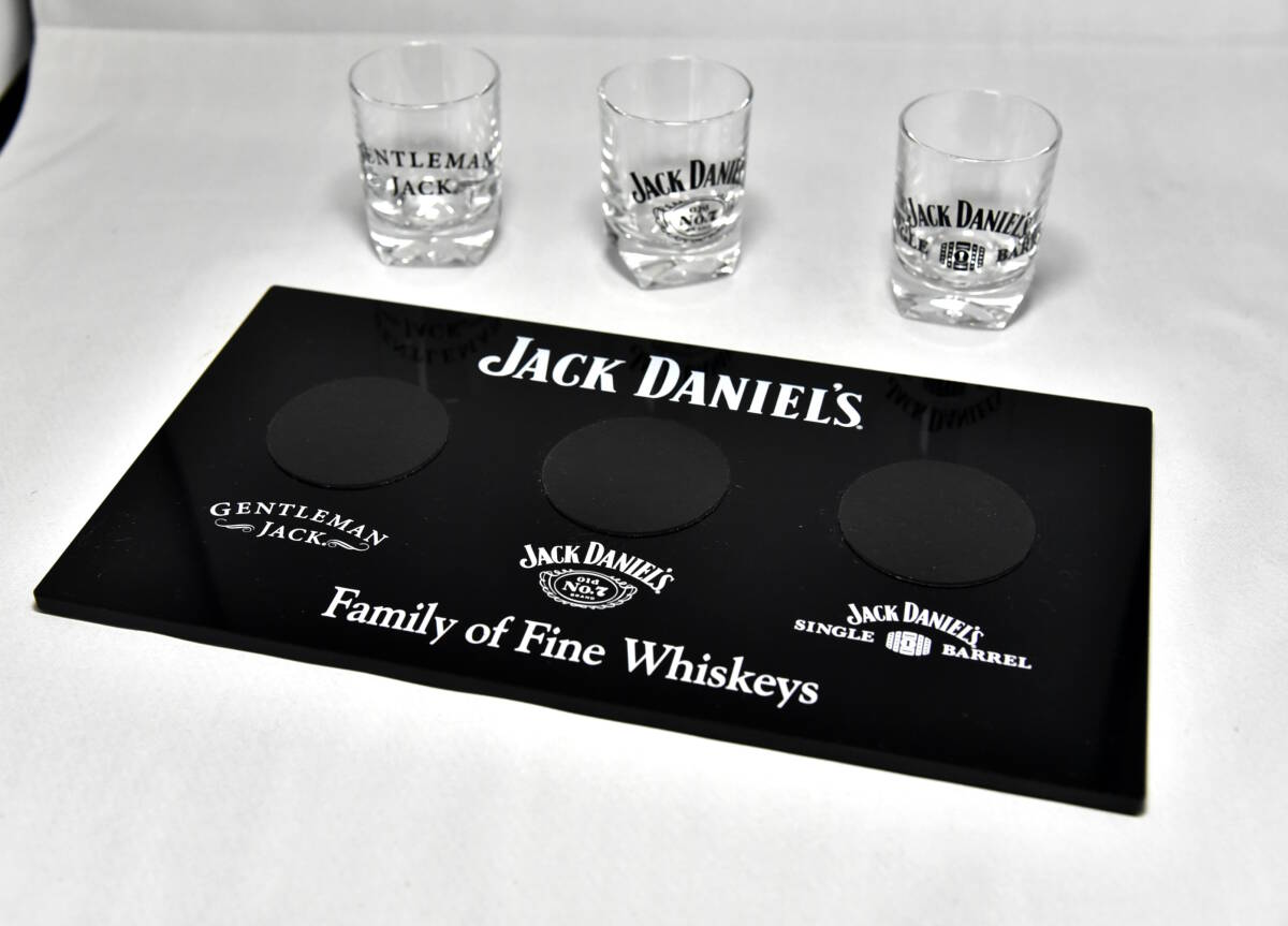 非売品　ジャックダニエル 3種 飲み比べ ディスプレイ 台 グラス セット　jack daniel's_画像4