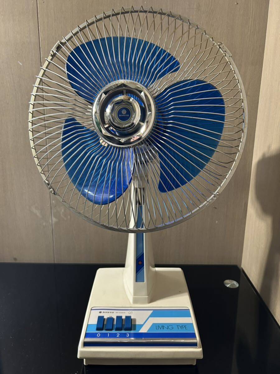 ★35 (美品/稼動品)SANYO サンヨー 扇風機 EF-A30A 型 昭和レトロ アンティーク ブルー の画像2