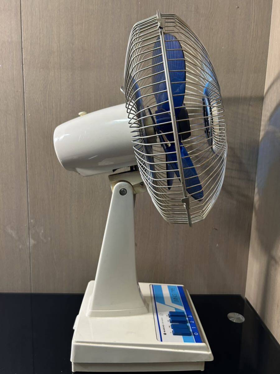 ★35 (美品/稼動品)SANYO サンヨー 扇風機 EF-A30A 型 昭和レトロ アンティーク ブルー の画像5