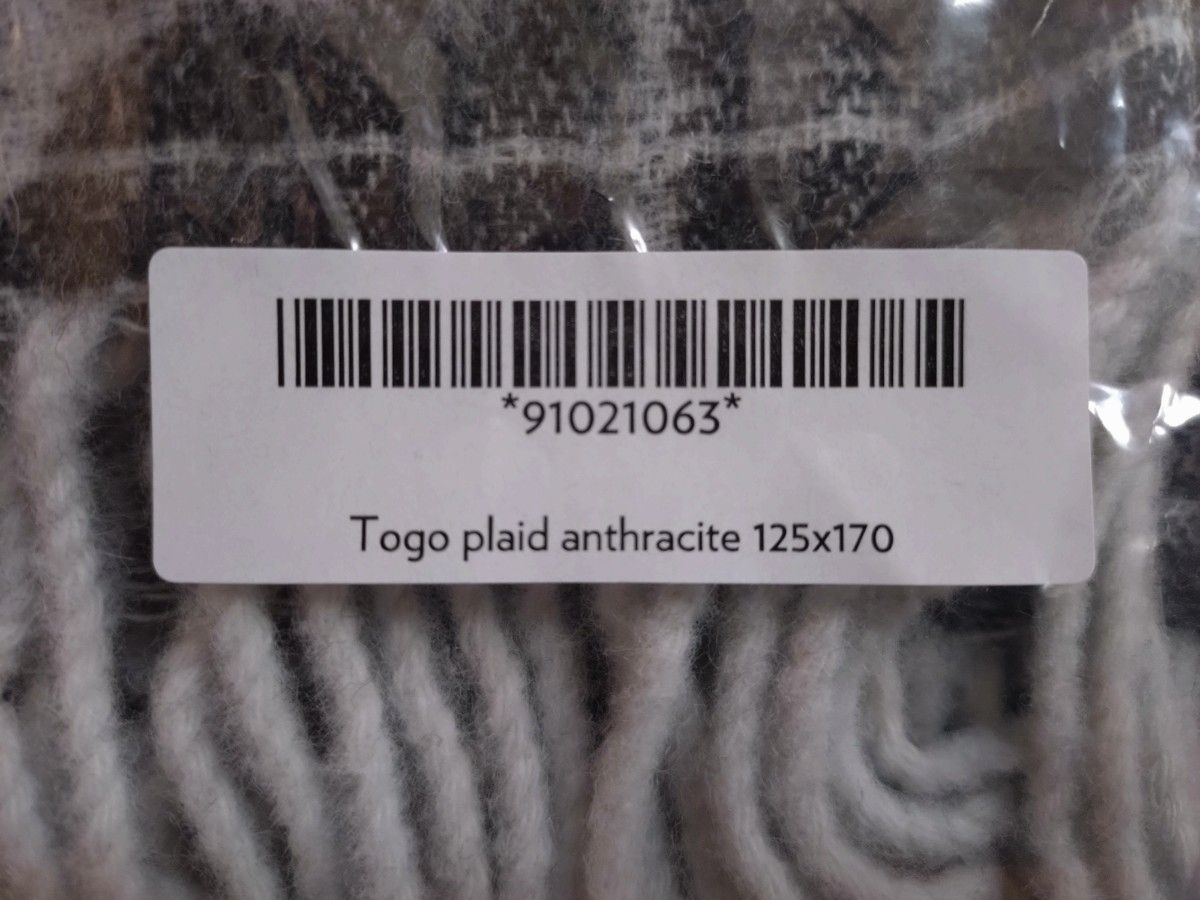 リーンロゼ ブランケット togo plaid anthracite Ｗ125×H170cm ligne roset 