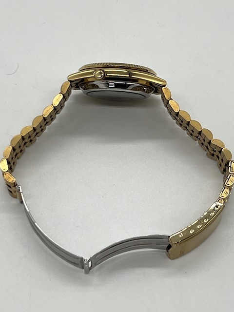 K1054■【稼働品】 SEIKO セイコー 5 7S26-0500 デイデイト ゴールド 自動巻 腕時計 裏スケ オートマ ファイブ ■_画像6