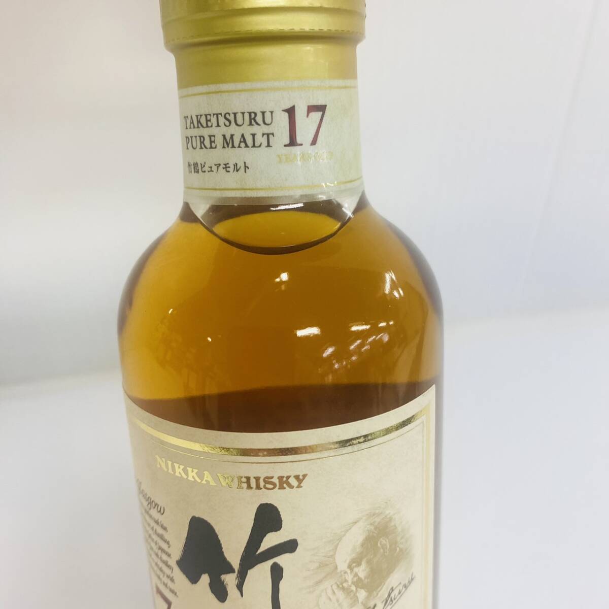 n269/【未開栓】竹鶴 17年 TAKETSURU PURE MALT NIKKA WHISKY ピュアモルト ニッカウイスキー 180ml 43% 洋酒 古酒 ミニボトル_画像6