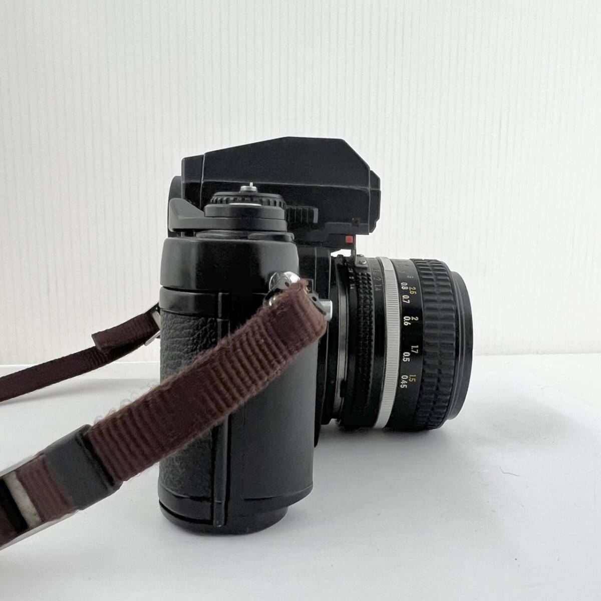 15725/Nikon F3 50mm 1:1.4 写真 フィルムカメラ 黒 ニコン ケース付きの画像2