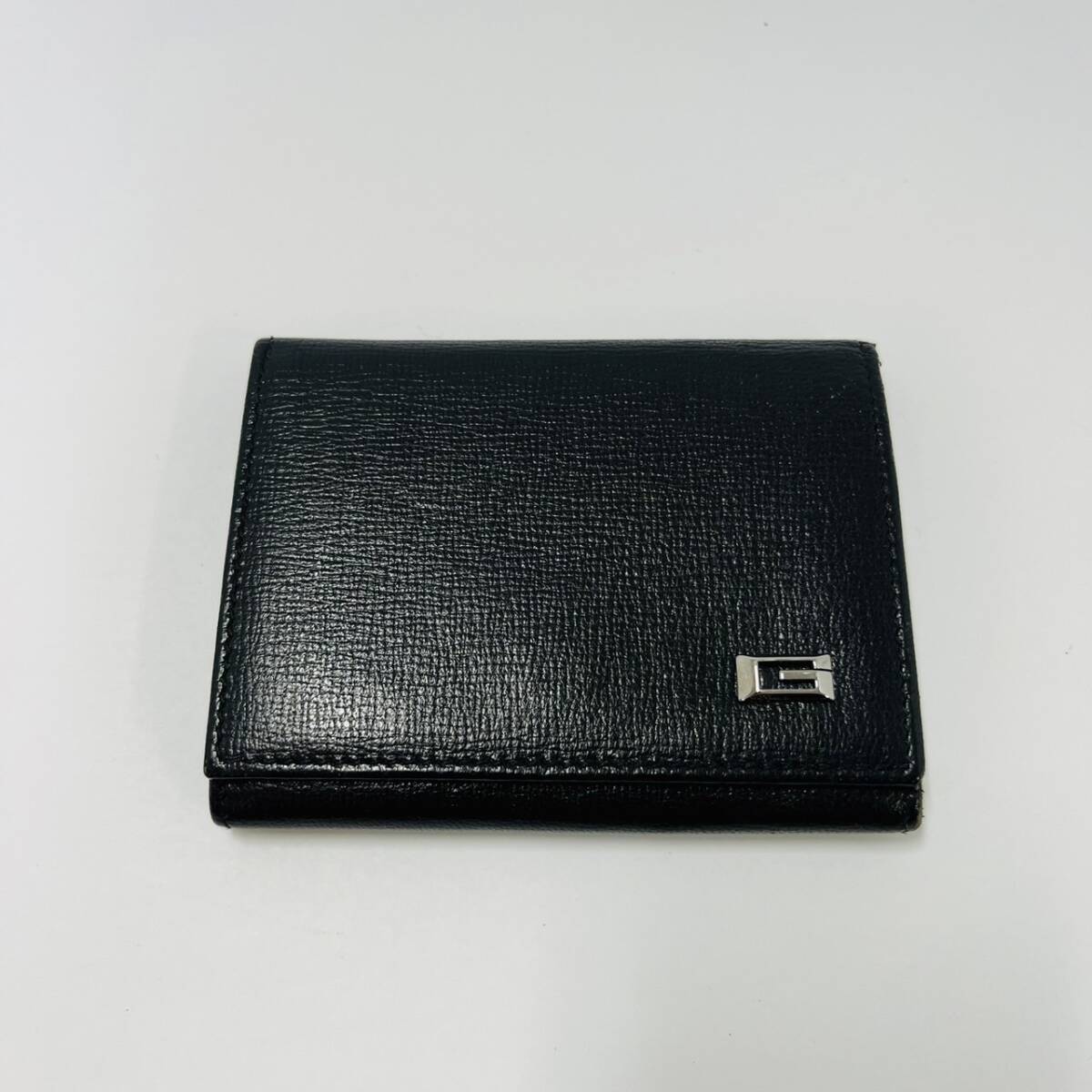 15757/ GUCCI 折り財布 黒 ブラック グッチ カード入れ ブランド品の画像1