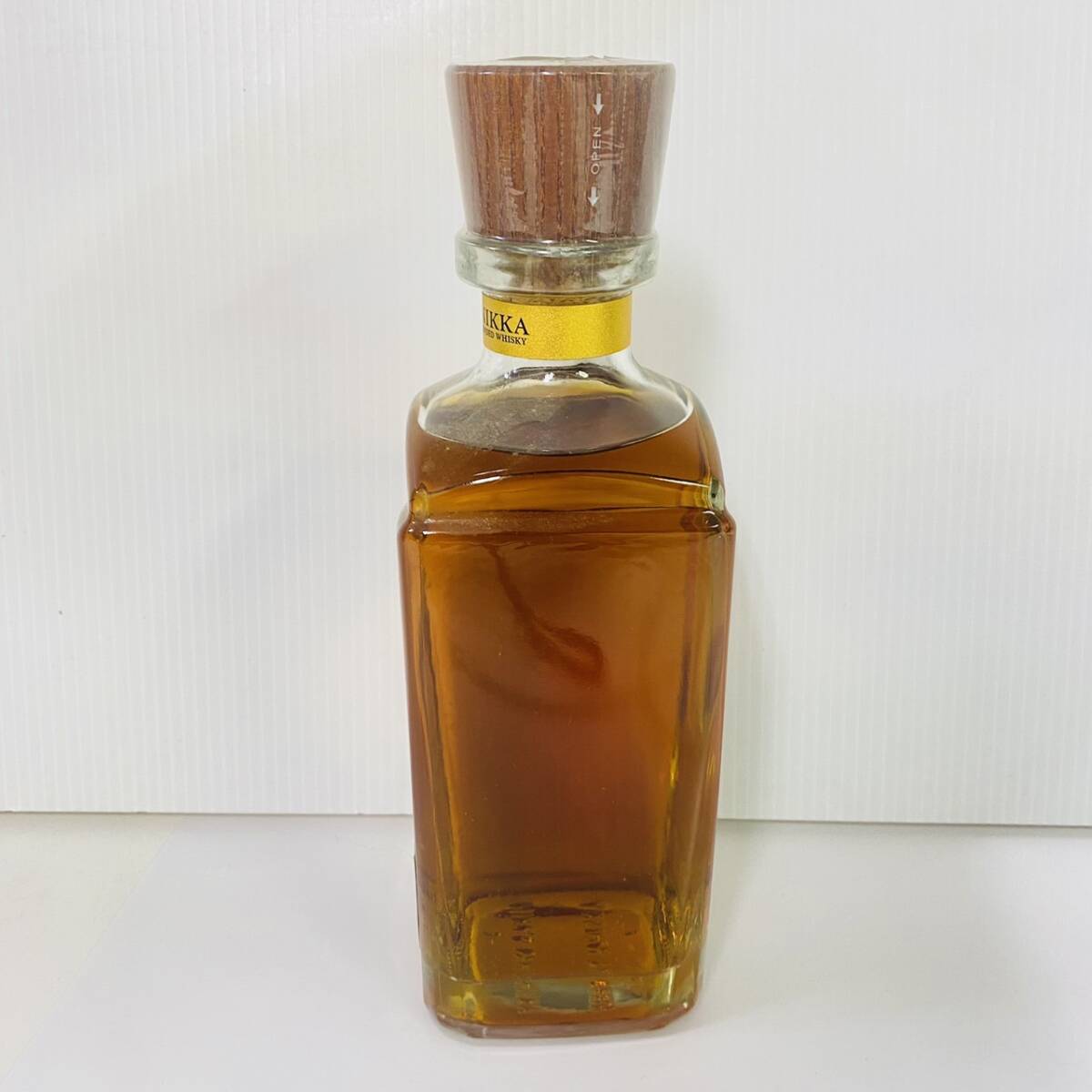 15867/【未開栓】THE NIKKA 12YEAR OLD PREMIUM BLENDED WHISKY ザ・ニッカ 12年 ウイスキー 700ml 43% 洋酒の画像3