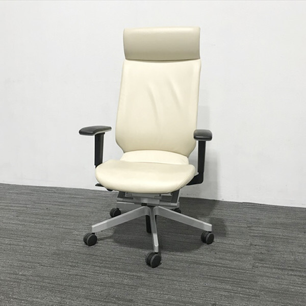 kokyo Agata кожаная обивка модель подголовники есть офис стул локти имеется б/у IO-861017B