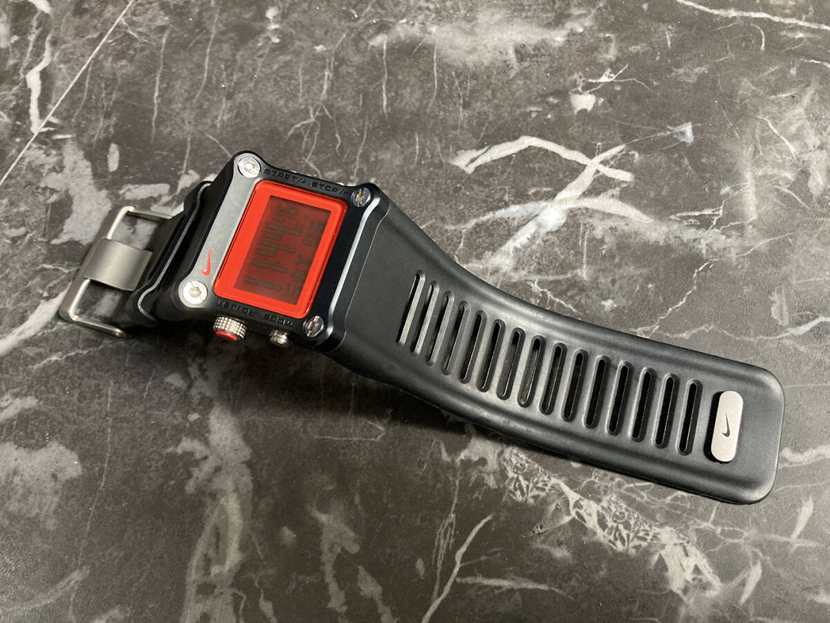 NIKE ハンマー ウォッチ Mettle Hammer Watch - Red - WC0021の画像3