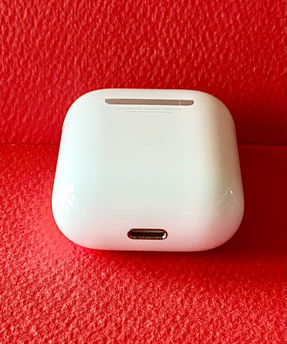 動作確認済み ☆ Apple エアポッズ 第2世代 ☆ AirPods with Wireless Charging Case ☆ ワイヤレスイヤホン A2031 A2032 A1938の画像4