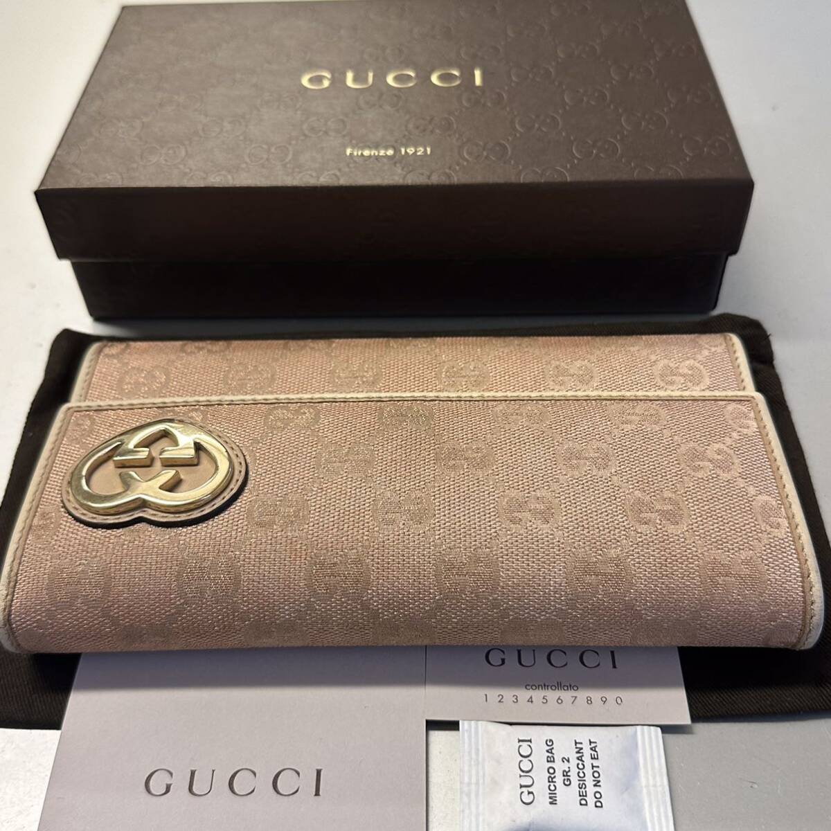 グッチ　GUCCI 財布　長財布　GGキャンバス　ラブリーハート