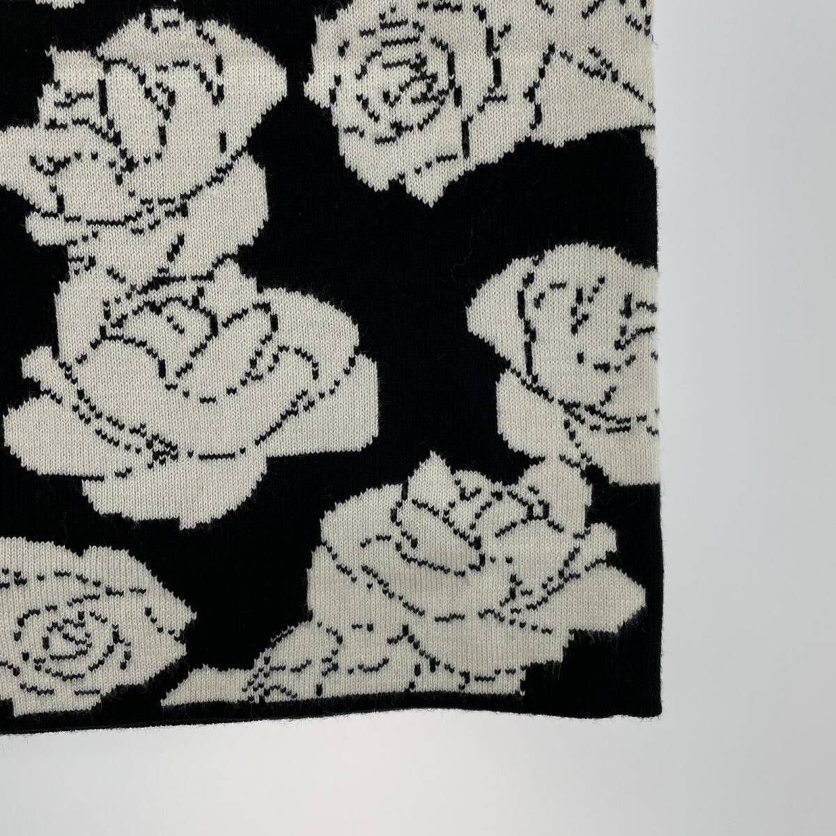 ゆうパケットOK MURUA ムルーア 花柄 ミニスカート sizeS/ブラック×ホワイト レディースの画像2