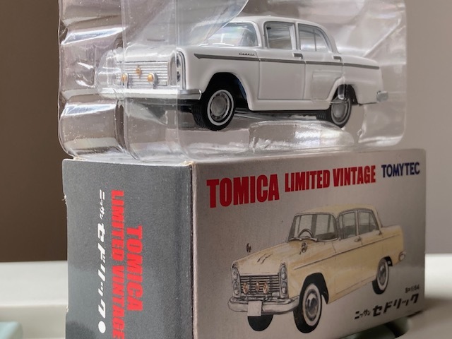 ＴＯＭＩＣＡ ＴＬＶ トミカリミテッドヴィンテージ 東宝名車座 デラックス VOL.０５ ニッサン セドリック １／６４の画像2