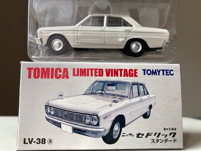 ＴＯＭＩＣＡ ＴＬＶ トミカリミテッドヴィンテージ ＬＶ－３８ａ ニッサン セドリック スタンダード １／６４の画像1