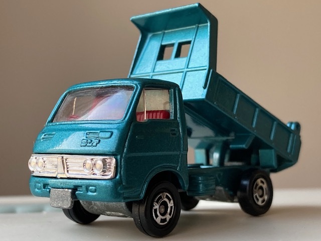 ＴＯＭＩＣＡ　トミカ　いすゞ　エルフ　ダンプトラック　１／６７_画像1