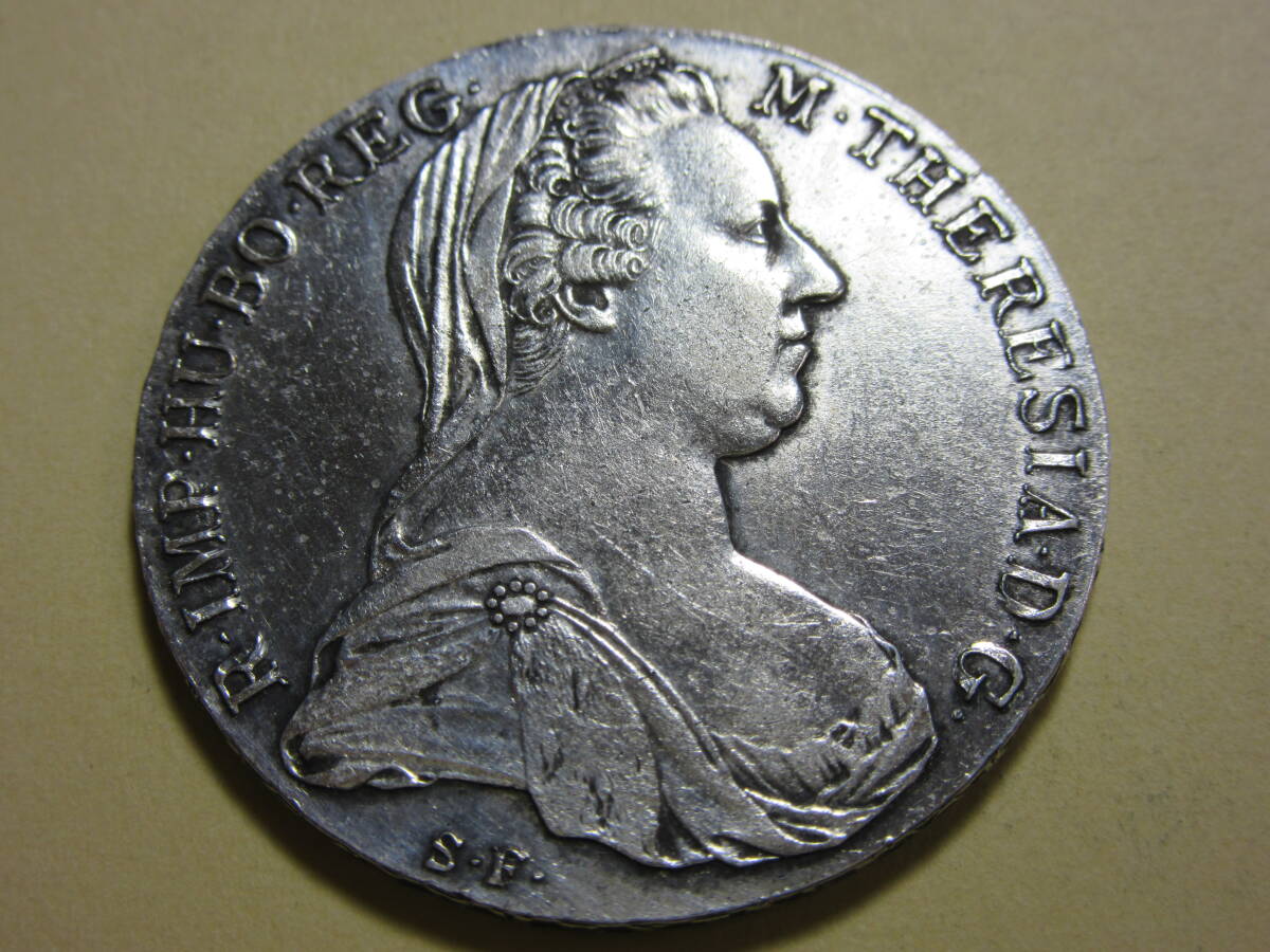 ３、オーストリア　M・THERESIA　ターラー銀貨　リストライク　１７８０年　２７，９４ｇ_画像3