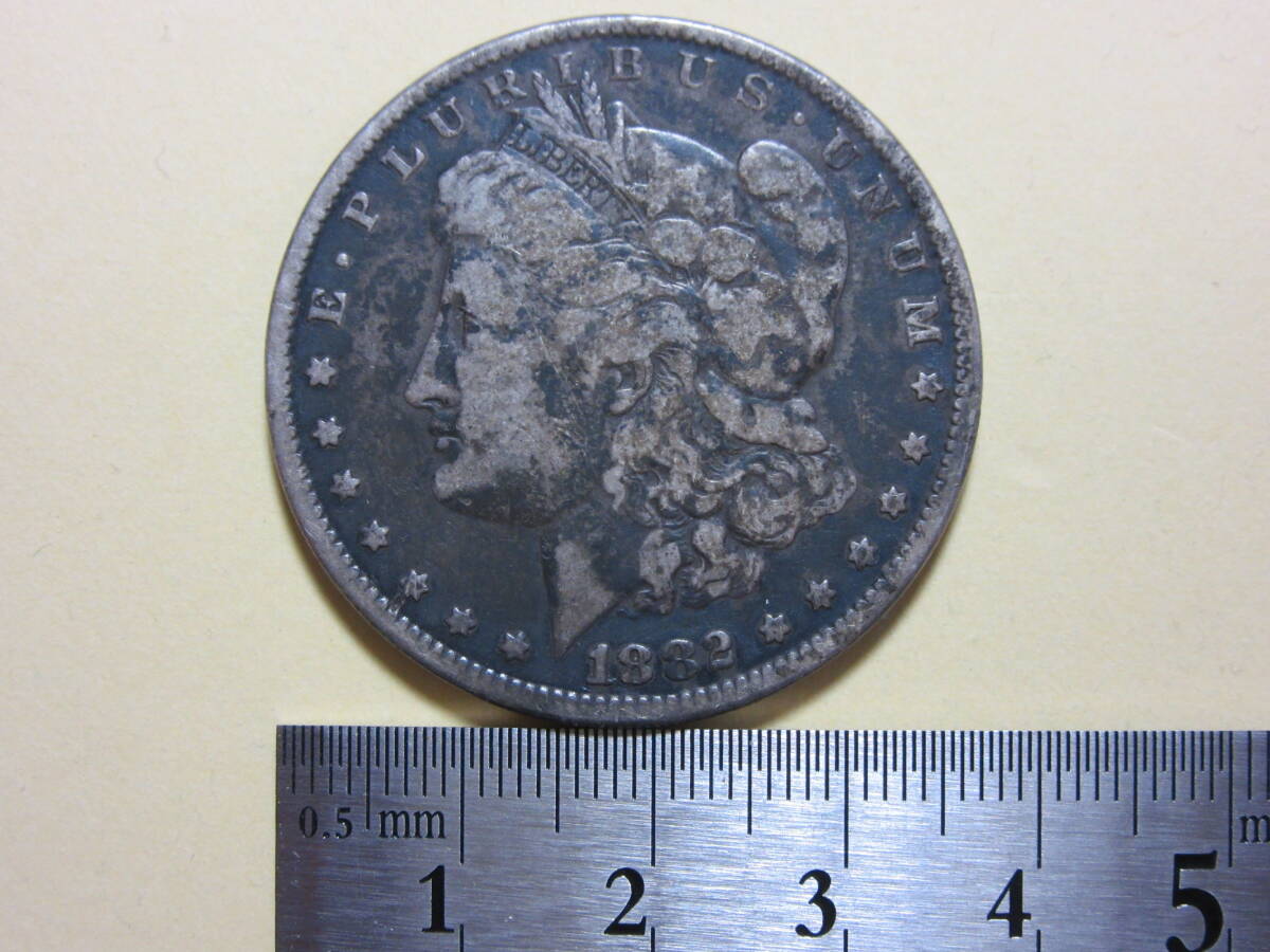 ９、アメリカ ONE DOLLAR銀貨 １８８２年 佳品 ２６，１１ｇの画像1