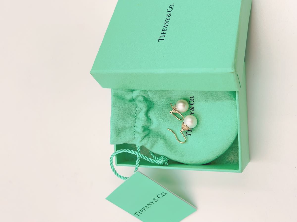 美品TIFFANY&Co ティファニーパールジーグフェルド ピアス 美品TIFFANY&Co ティファニーパールジーグフェルド ピアス