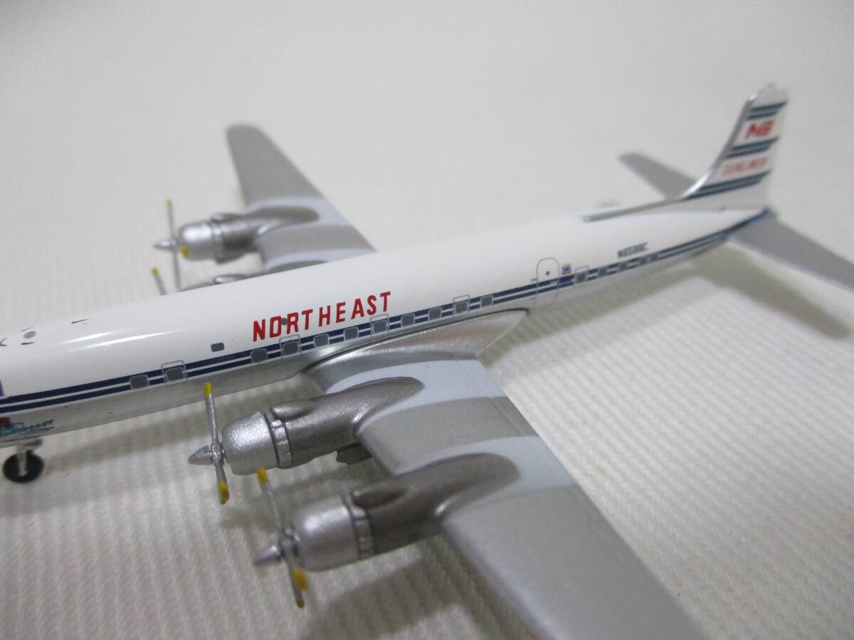 Yellow birds 1/400 NORTHEAST DC-6B N6588Cの画像7