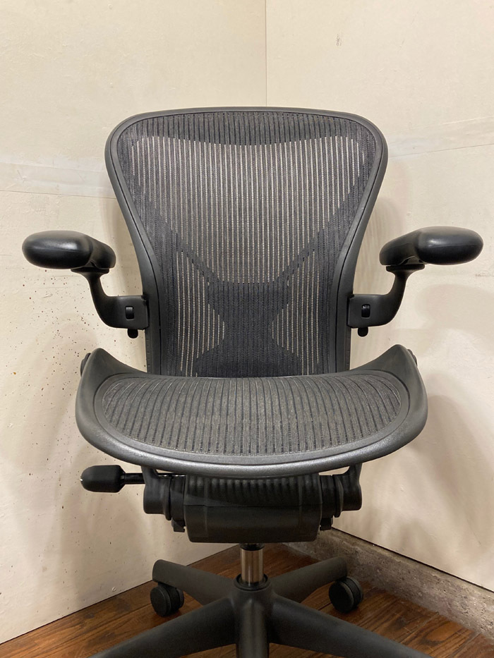 美品 Herman Miller ハーマンミラー アーロンチェア フル装備 ポスチャーフィット Bサイズ/hhstyleヤマギワコクヨオカムラ無印イームズの画像6