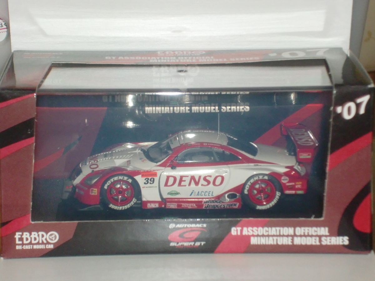 ■1/43 EBBRO SUPER GT 500 DENSO SARD SC430 No.39 白/赤_画像1