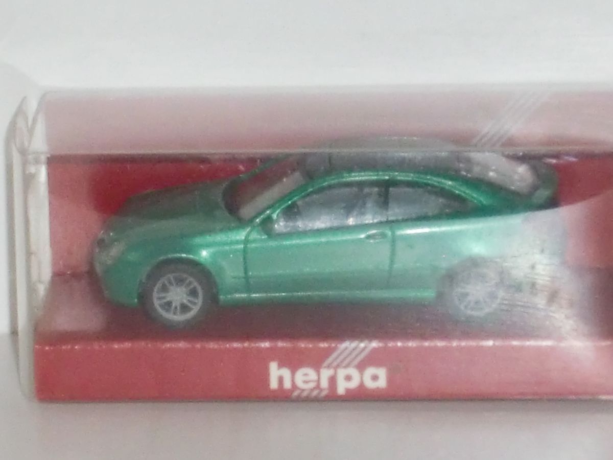 ◆1/87 herpa MB C-Klasse 緑_画像1