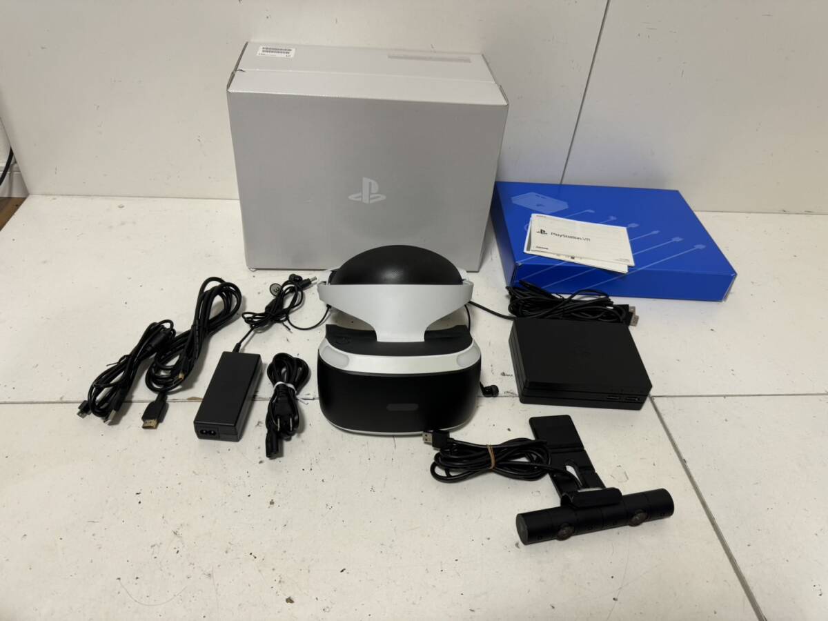 【SONY PS4 PSVR CUH-ZVR2 CUHJ-16003 本体 カメラ プロセッサーユニット ACアダプタ ケーブル】【簡易チェック/通電起動確認済み】の画像1