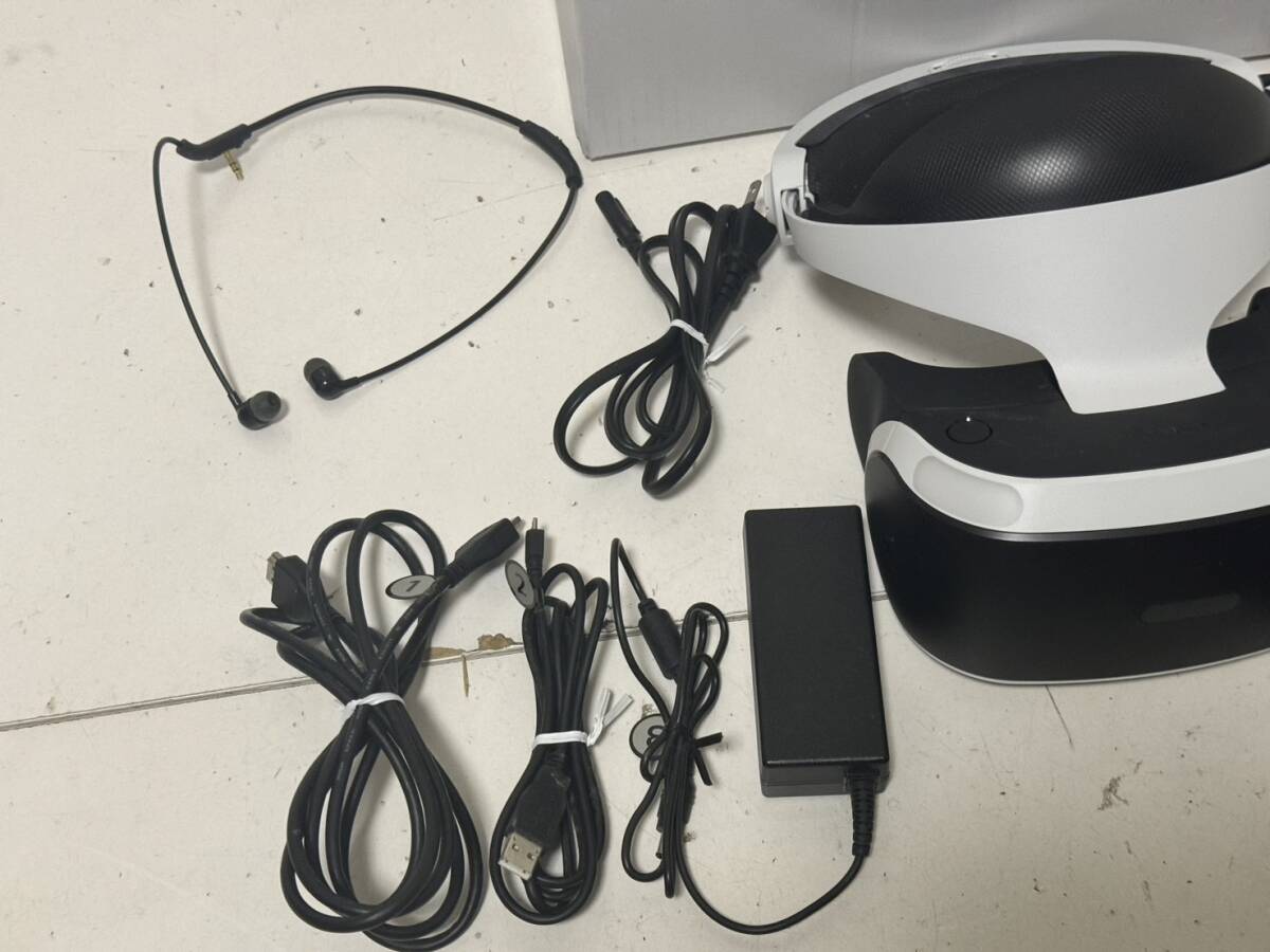 【SONY PS4 PSVR CUH-ZVR2 CUHJ-16003 本体 カメラ プロセッサーユニット ACアダプタ ケーブル】【簡易チェック/通電起動確認済み】の画像3