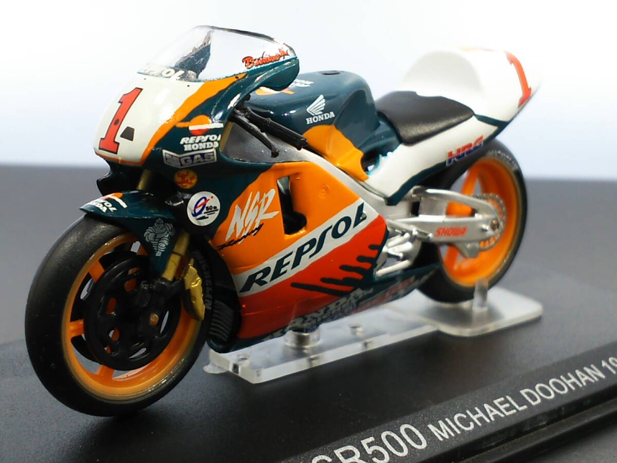 1/24 チャンピオンバイク #6 HONDA NSR500 MICHAEL DOOHAN 1998年 マイケル ドゥーハン ホンダ 開封済 送料410円 同梱歓迎 追跡可 匿名配送の画像1