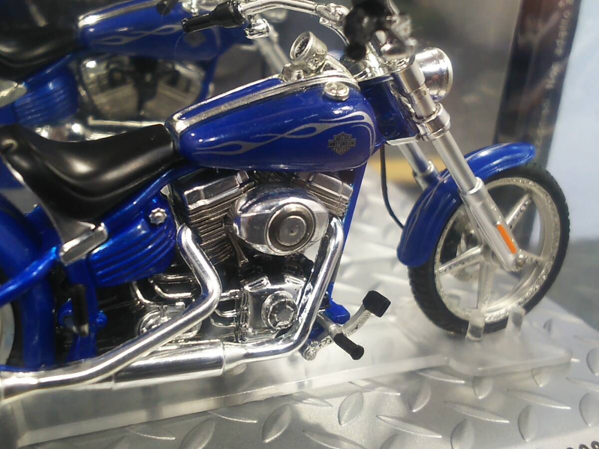 1/24 HARLEY-DAVIDSON PREMIUM COLLECTION FXCWC ROCKER C 2008 未開封 ハーレー 送料410円 同梱歓迎 追跡可 匿名配送_画像5