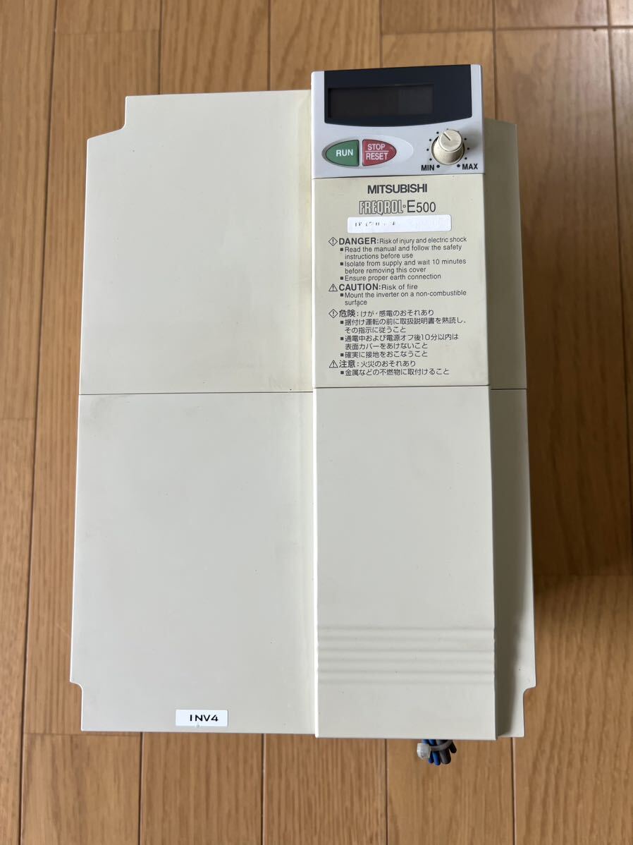 MITSUBISHI 三菱電機 インバーター　FR-E520-7.5K 3PH 200-240V 7.5kw_画像1