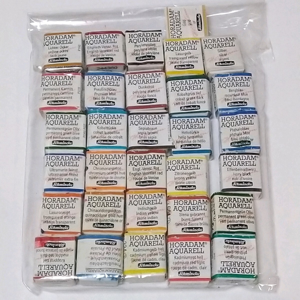 シュミンケホラダム　ハーフパン　透明水彩絵具　31個　31種