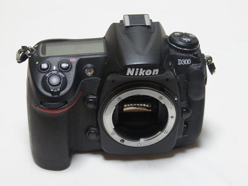 ☆ 簡易確認済 Nikon D300 ボディ #323 ショット数7881 ☆ ニコンの画像4