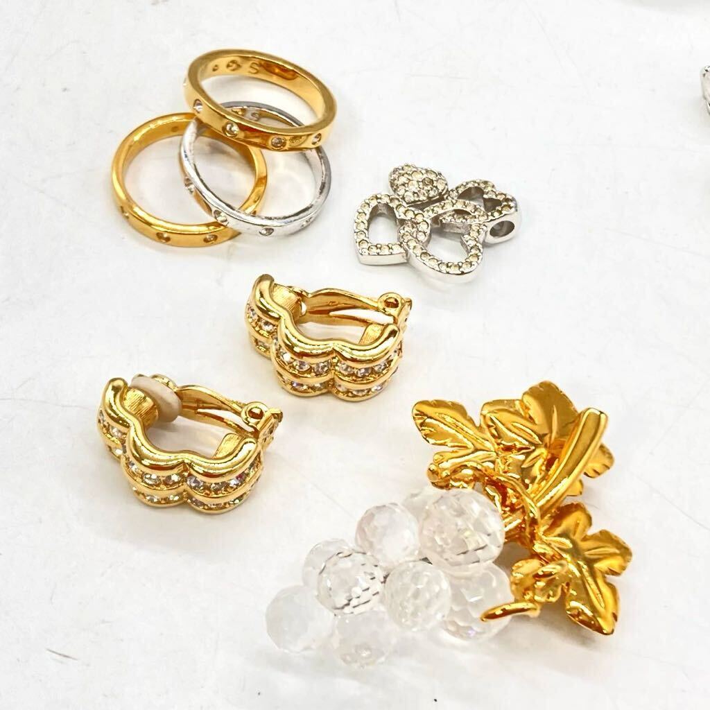 ■SWAROVSKI/スワロフスキー アクセサリー11点おまとめ■a重量約114.5gネックレス リング ring ブローチ accessory jewelry クリスタル CE0の画像3