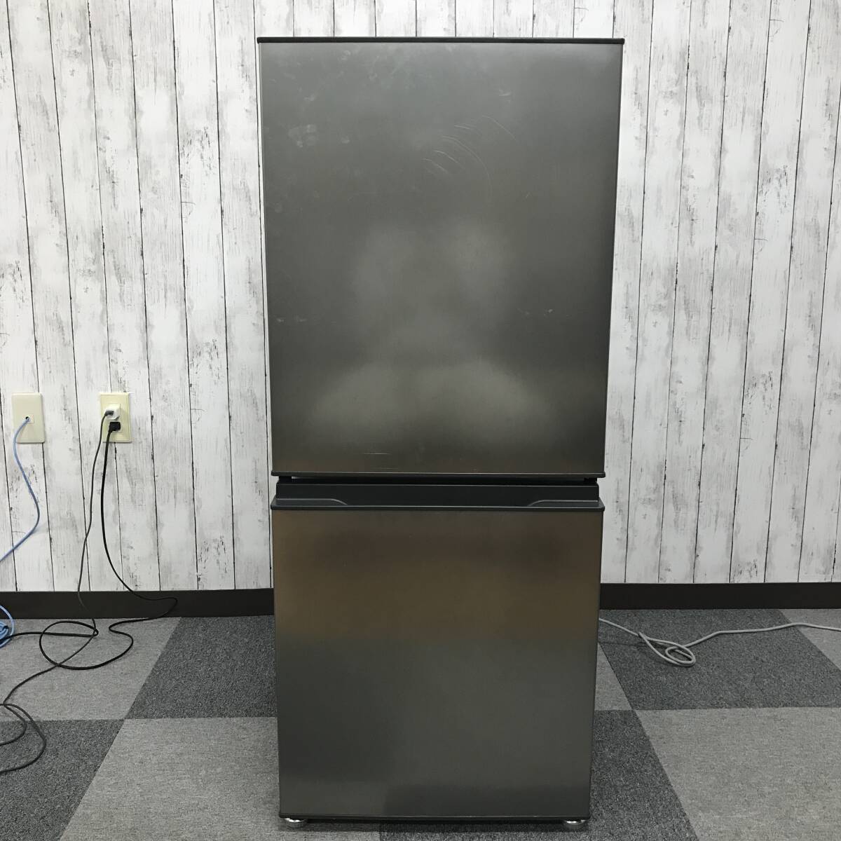 【美品】2ドア 冷蔵庫 135L AQR-14N-S  引き出し冷凍 耐熱100℃ テーブル AQUA 2022年式 高年式 アクア株式会社の画像1