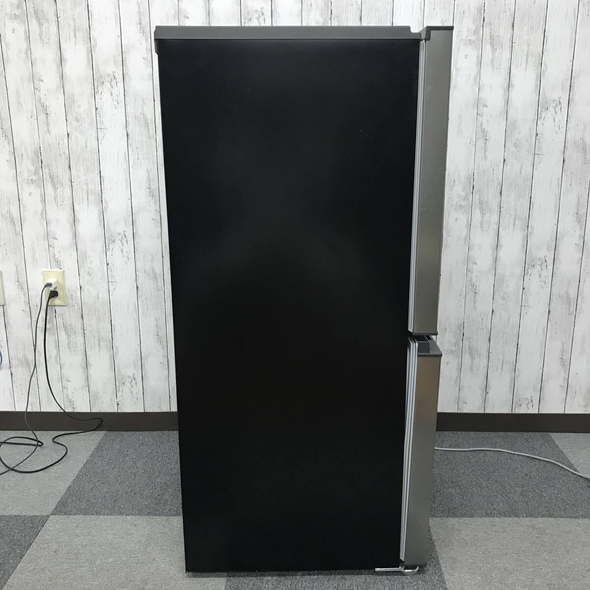【美品】2ドア 冷蔵庫 135L AQR-14N-S  引き出し冷凍 耐熱100℃ テーブル AQUA 2022年式 高年式 アクア株式会社の画像6