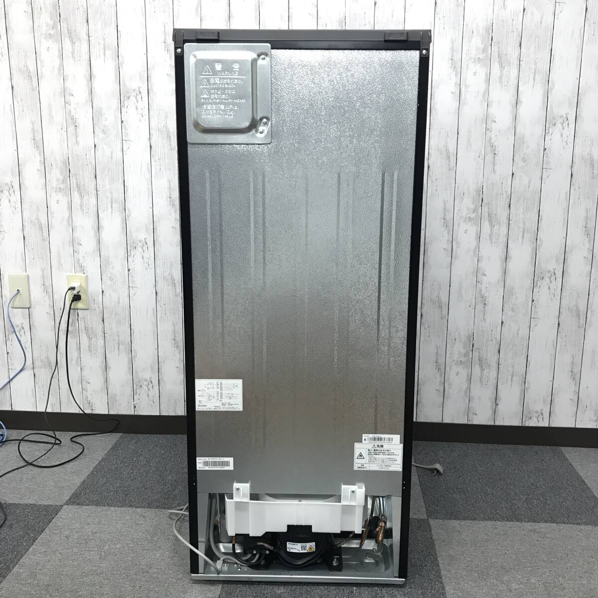 【美品】2ドア 冷蔵庫 135L AQR-14N-S  引き出し冷凍 耐熱100℃ テーブル AQUA 2022年式 高年式 アクア株式会社の画像7
