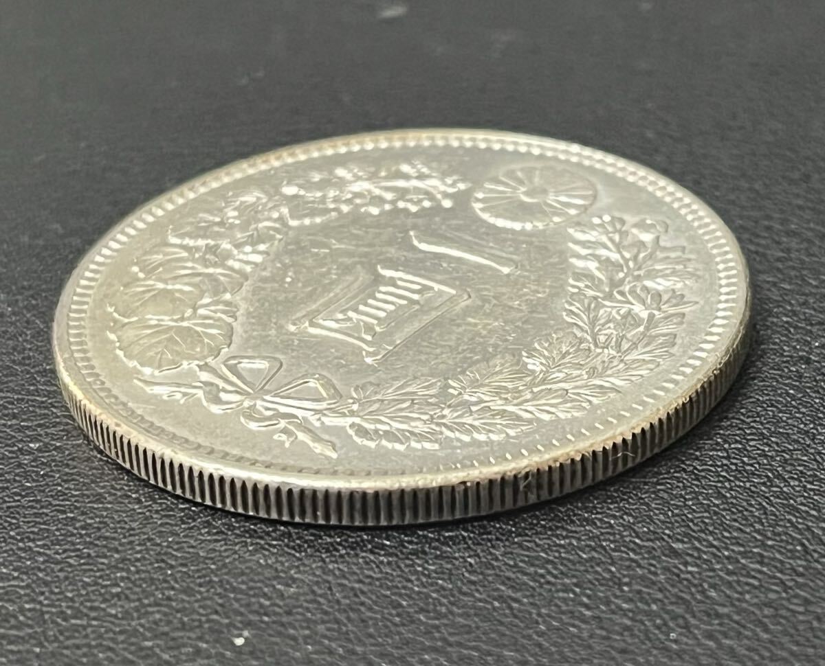 ◆必見◆一圓銀貨 明治38年 1円銀貨 1円スタート！未使用〜極美品 日本古銭 アンティークコイン 旧貨幣 硬貨 円銀 一円銀貨 希少_画像4