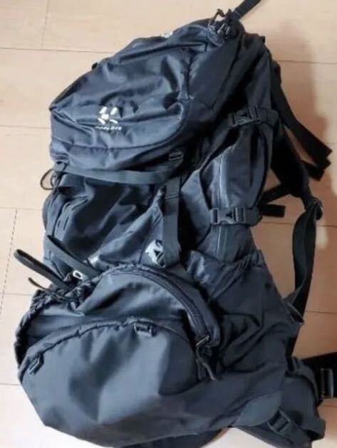 9100円 ホグロフスバックパック OXO Q60 大容量登山 黒 ブラック 9100円 ホグロフスバックパック OXO Q60 大容量登山 黒 ブラック