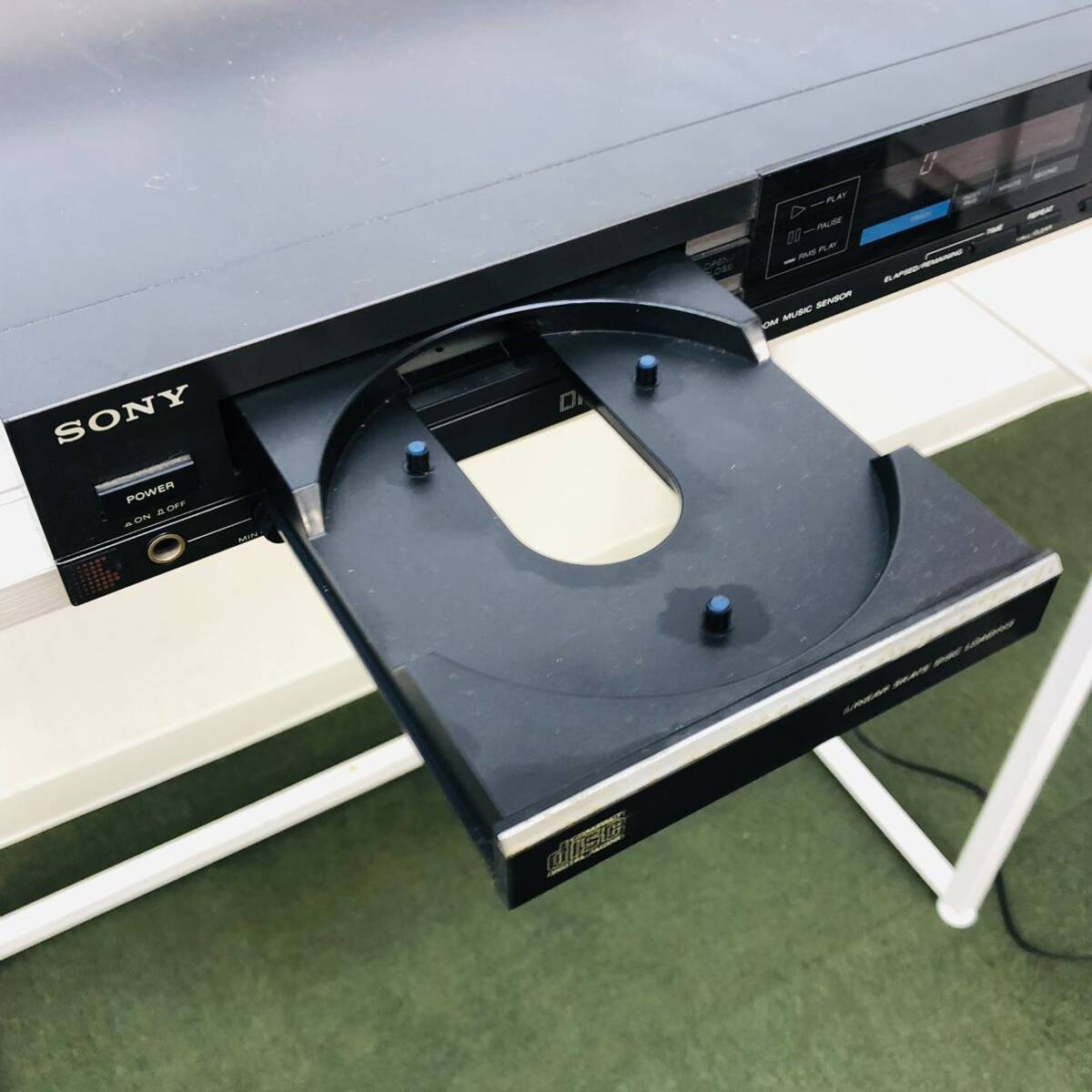 SONY ソニー CDP-70 CDプレーヤー 通電ok C2_画像2