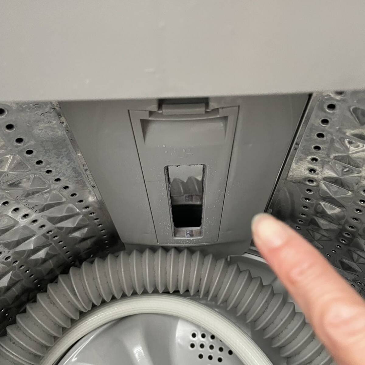 f●■ツインバード・全自動洗濯機5.5kg【KWM-EC55】2018年式【糸くずフィルターのネット破れあり】の画像5
