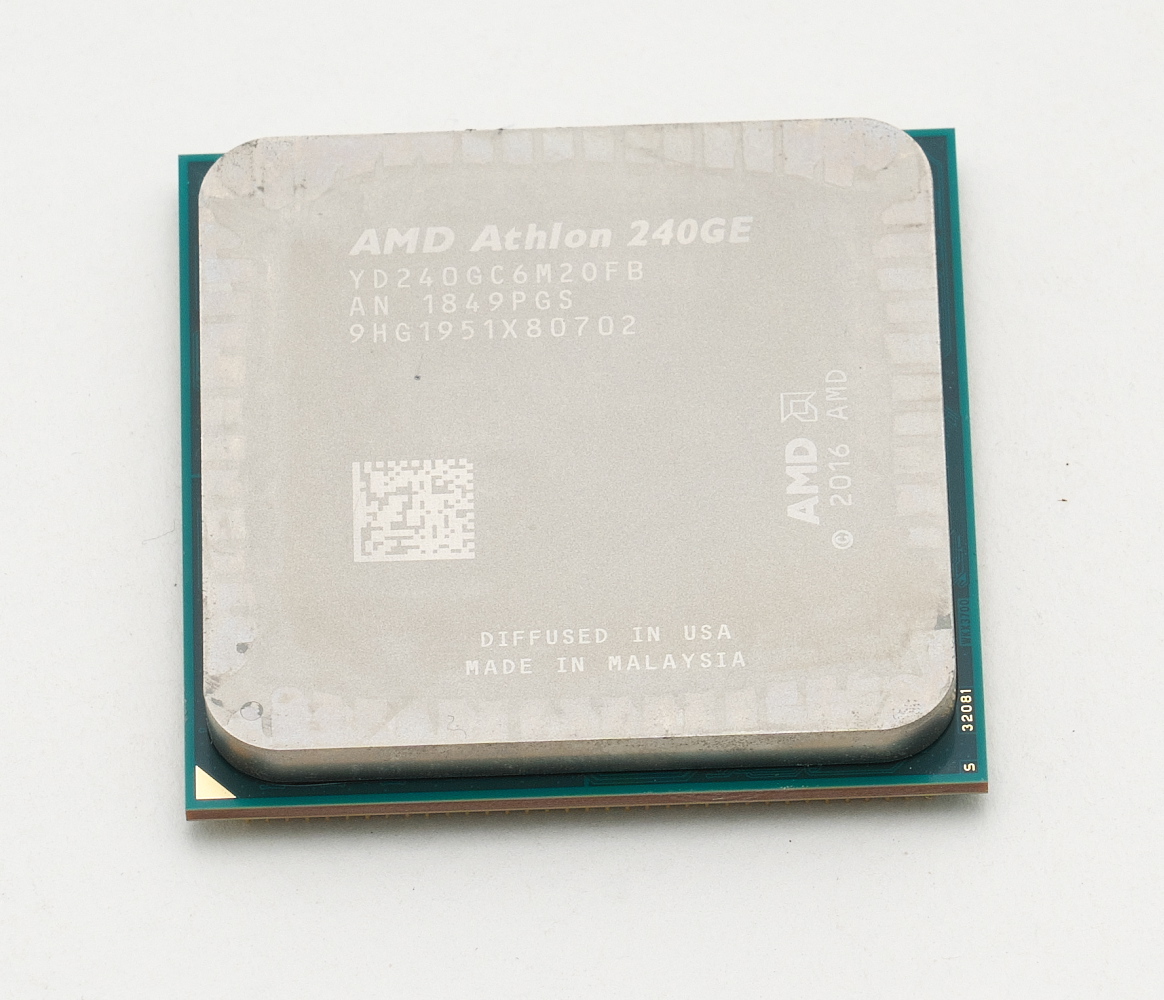 AMD Athlon 240GE BOX 3.5GHz ソケットAM4の画像1