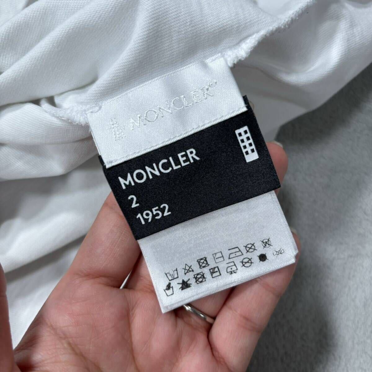 1円〜 MONCLER AWAKE モンクレール 半袖Tシャツ ホワイト Mサイズ 7652の画像5