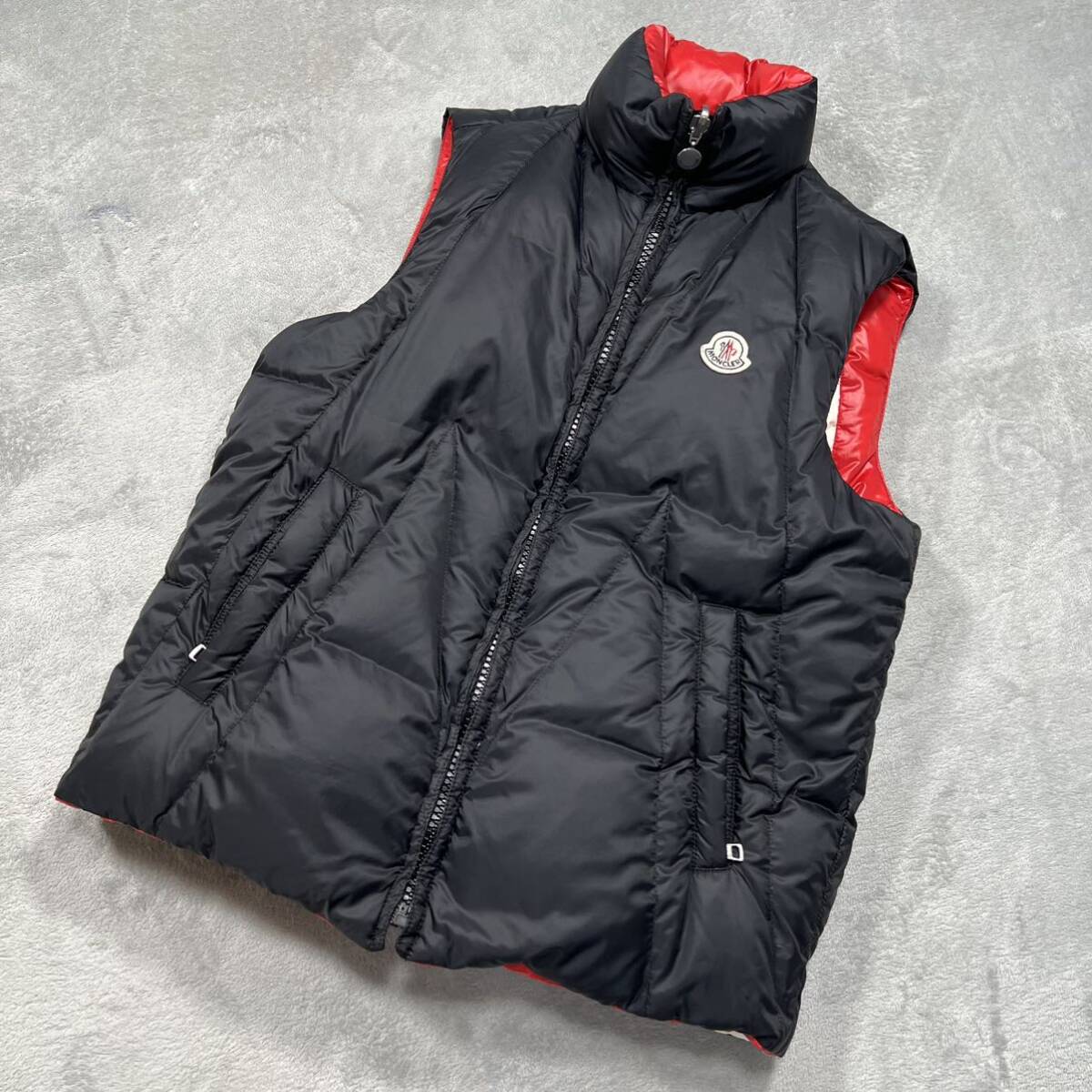 1円〜　極美品 MONCLER モンクレール　ダウンベスト　リバーシブル　レッド/ブラック　3サイズ　7732_画像3