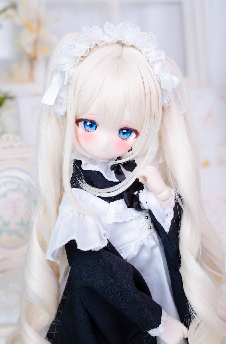 『ねねこ』 DDH-01 カスタムヘッド SW肌（セミホワイト）+レジンアイ2種 ドルフィードリーム MDD Mini Dollfie Dreamの画像2