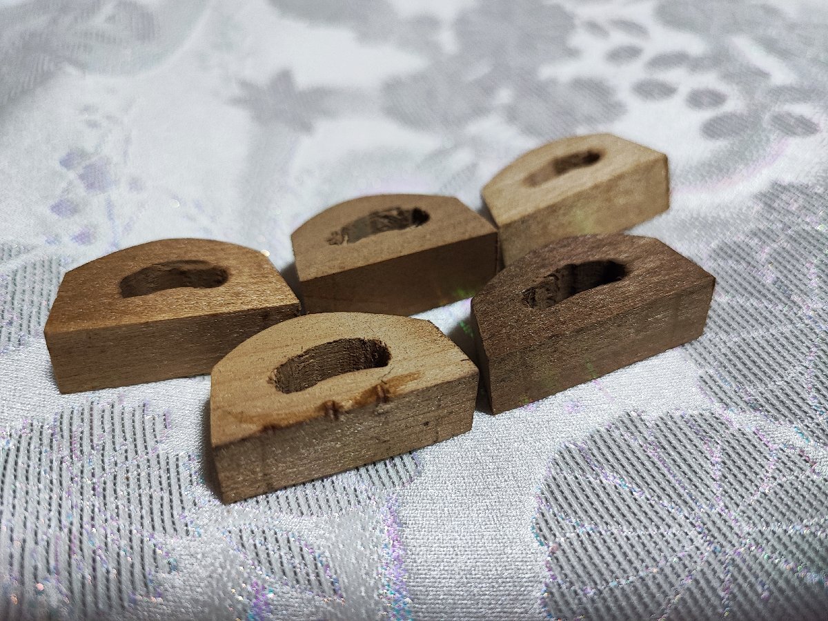 日本刀 鞘用部品 朴の木製 栗形(栗型)アソート5個セット 故人の鞘師さんの手作り(サイズがまちまちです)の画像2