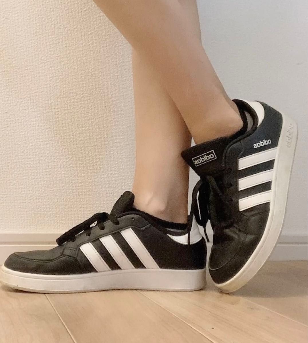 adidas スニーカー 黒