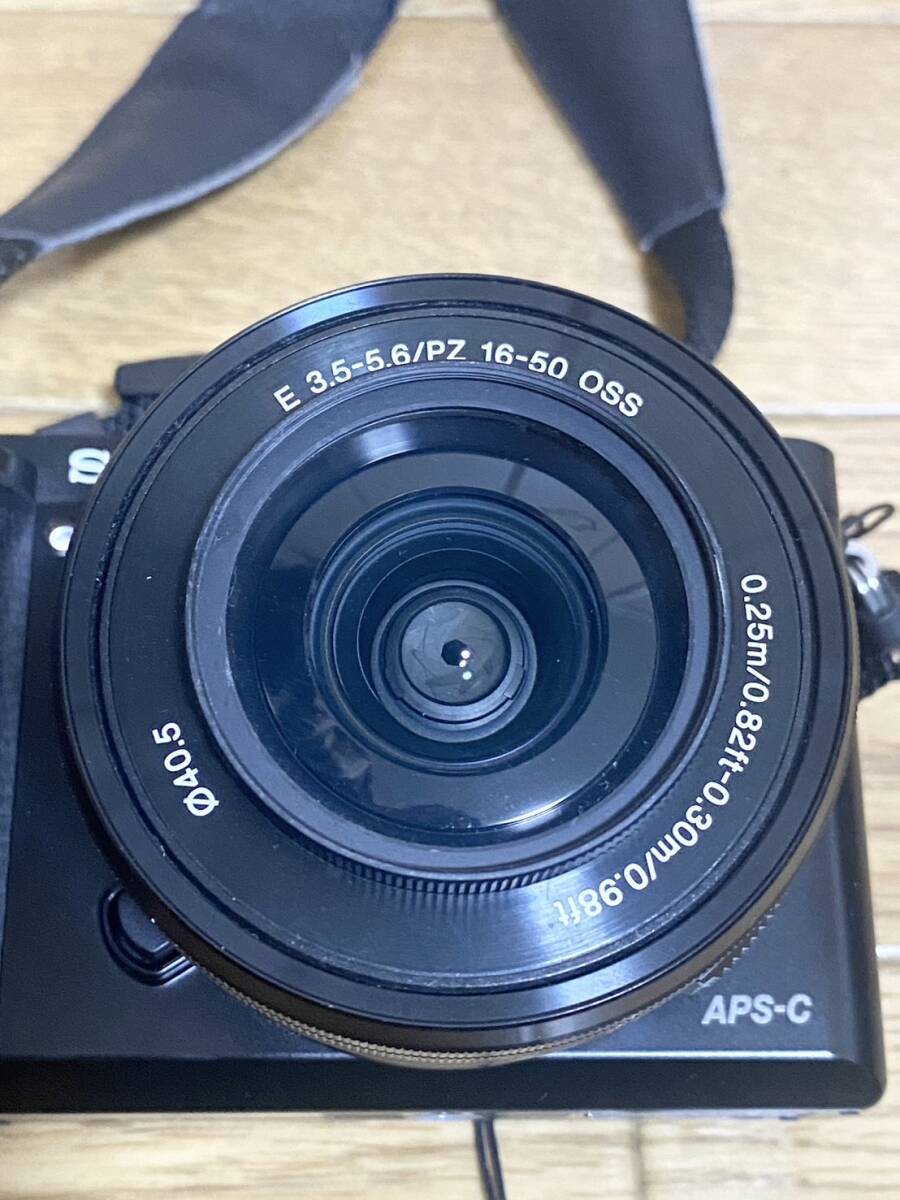 【used品】 SONY α6000 ILCE-6000 SELP1650 E 3.5-5.6/PZ 16-50 OSS ミラーレス一眼カメラ レンズの画像3