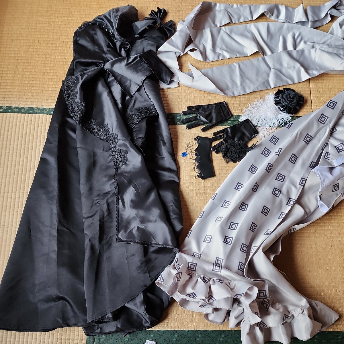 FGO 英霊正装 マリー・アントワネット XL,サイズ　一円スタートコスプレ衣裳　なめらかなグレー衣裳はリボンも。合革パーツ