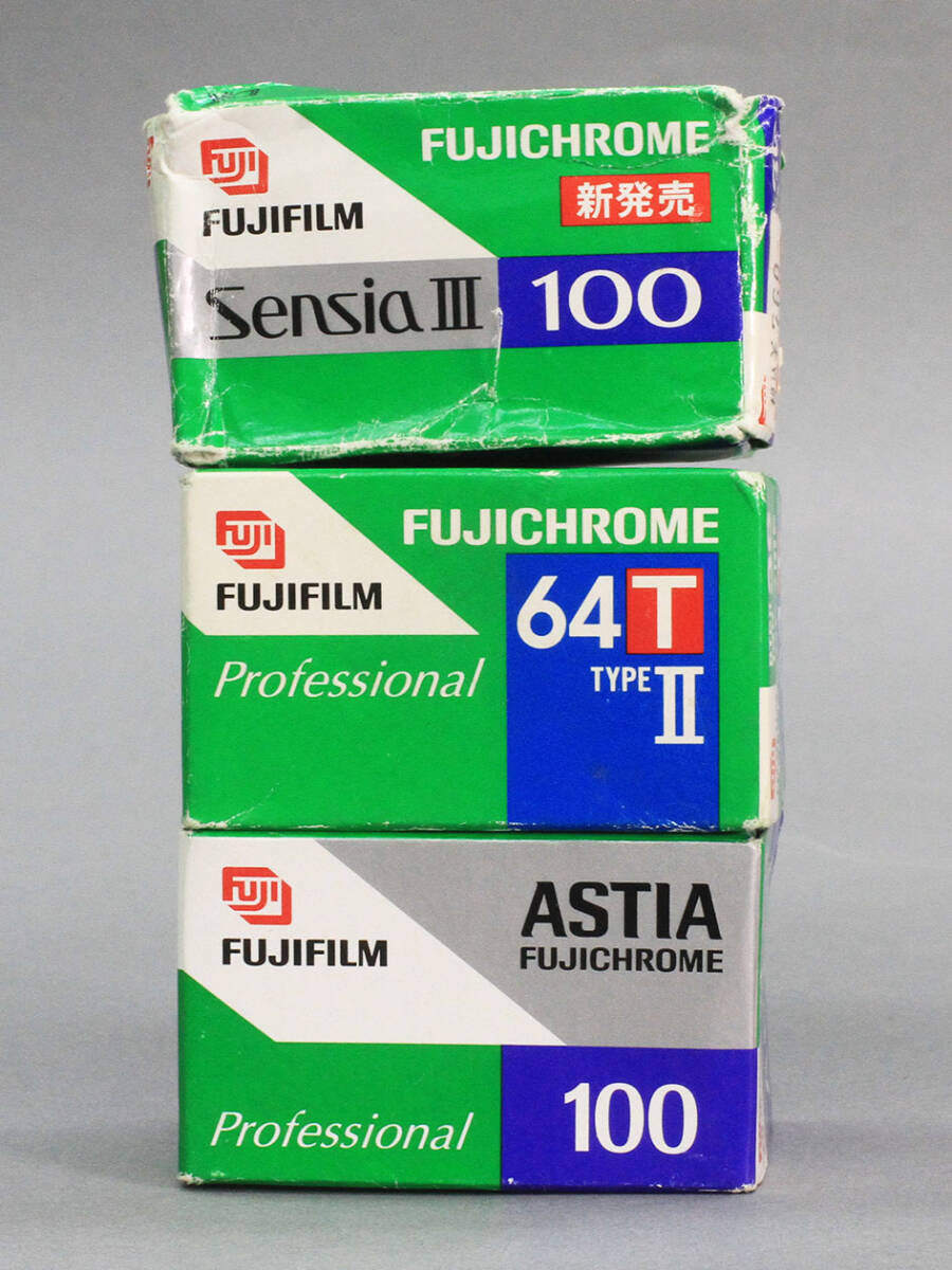 【09】FUJICHOROME 135mmサイズフィルム 10本＋NATURA 135mm フィルム 1本 期限切れの画像8