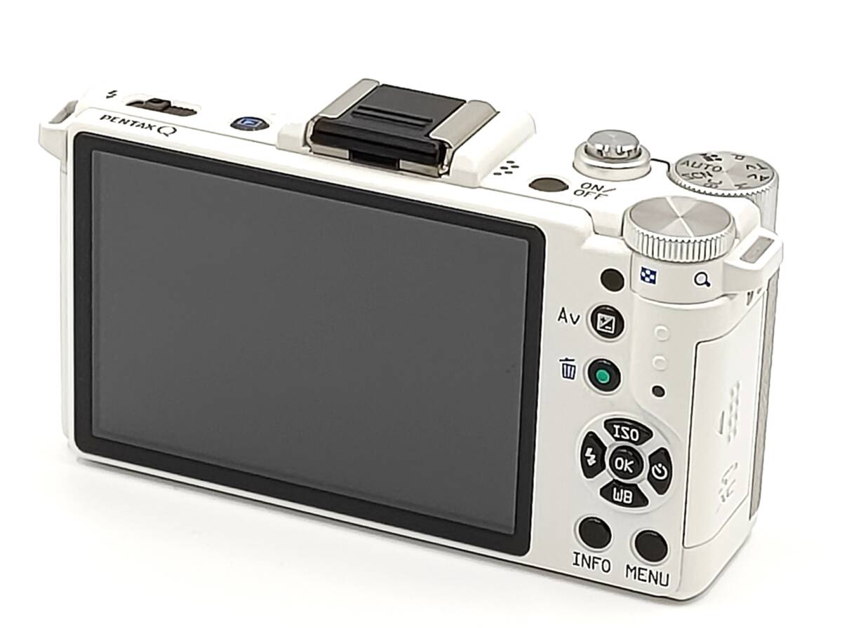 【A- 極上品】PENTAX Q ホワイト ペンタックス ミラーレス デジタルカメラ ボディ 02 STANDARD ZOOM 5-15mm F2.8-4.5 シルバー Q用 レンズの画像6