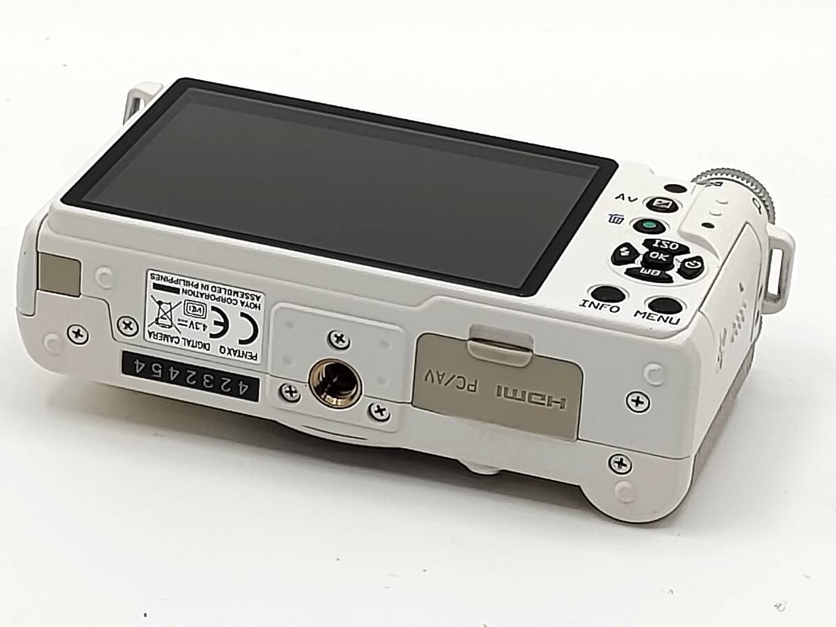 【A- 極上品】PENTAX Q ホワイト ペンタックス ミラーレス デジタルカメラ ボディ 02 STANDARD ZOOM 5-15mm F2.8-4.5 シルバー Q用 レンズの画像7